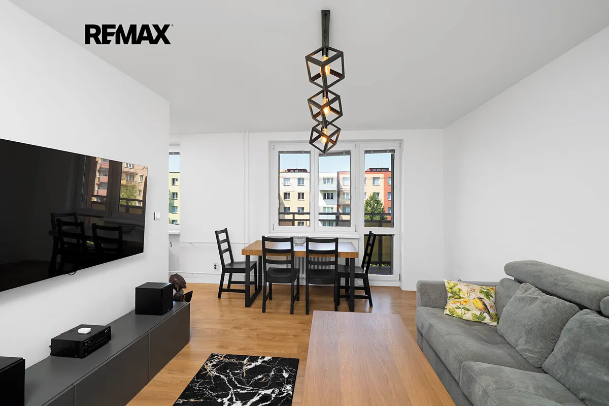 Pronájem bytu 3+kk 62 m²
